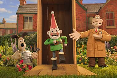 Wallace, Gromit and Norbot in 'Vengeance Most Fowl'.
