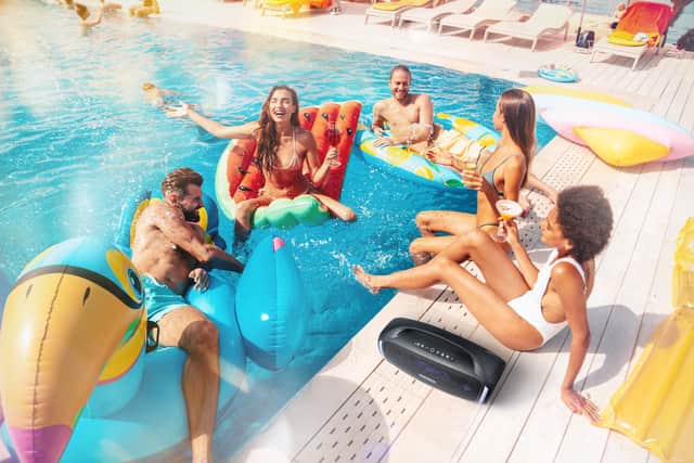 Thanks to its IP67 waterproof rating, it can cope with being splashed