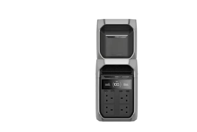 The neat expansion battery is smaller than the main unit