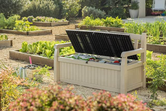 It can hold 265 litres of garden goods