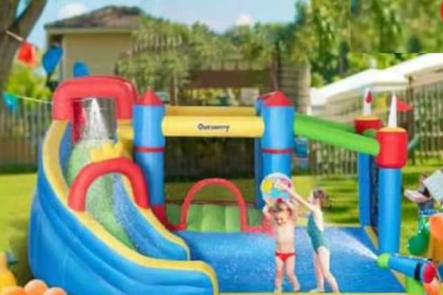 Summer heatwave must-have Inflatable Bouncy Castle Water Slide now 24% off