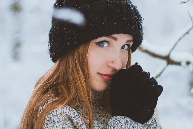 Beat dry, dull winter skin with Skinporter your at-home solution for a smoother complexion