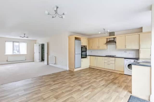 Four bedroom townhouse in Northampton for £355,000