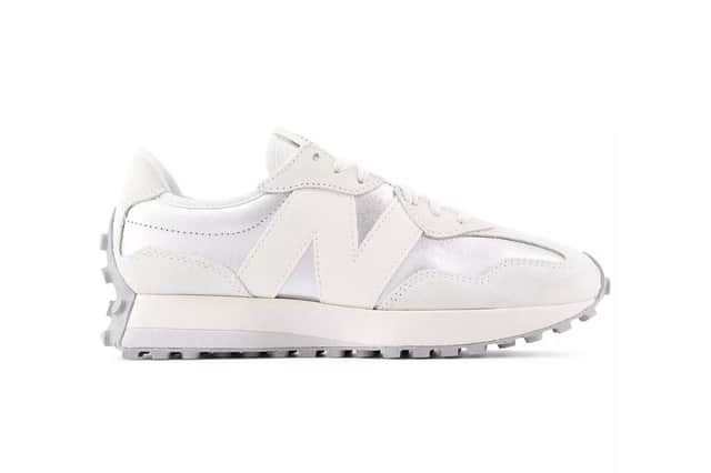New Balance women's 327 trainers