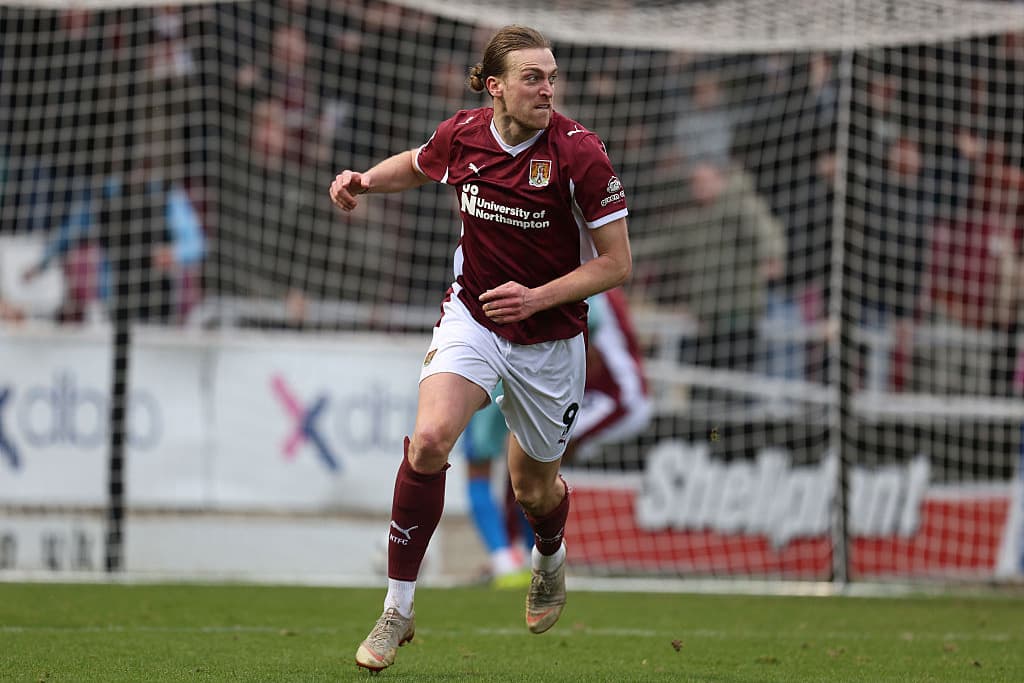 Tom Eaves joins League Two club five months after Cobblers release