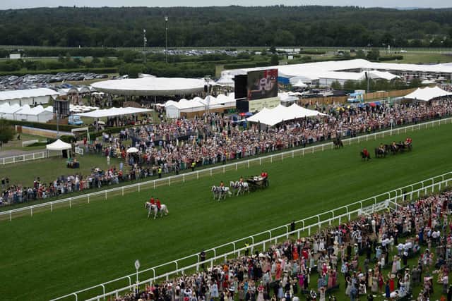 18.06.26 Ascot
Neptunus structures assembled at Royal Ascot week in June