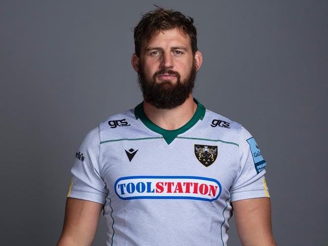 Used all of his experience to help his young back row players in a tough game and his carrying left some Saracens players skittled... 8.5