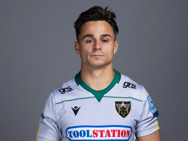 Was in the thick of the action as he made some lovely runs and was unlucky not to grab a try for his efforts... 6.5