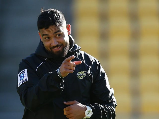 Came on at half-time to make his Saints debut and he did everything he could to help them maintain their momentum, though Lyon had more of the ball... 6