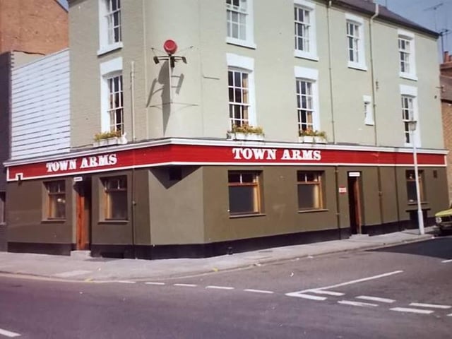 The Town Arms outlasted many of the pubs in the Upper Mounts - but it too was demolished in 1973 to make way for the new Chronicle and Echo headquarters. But that's gone now, too!