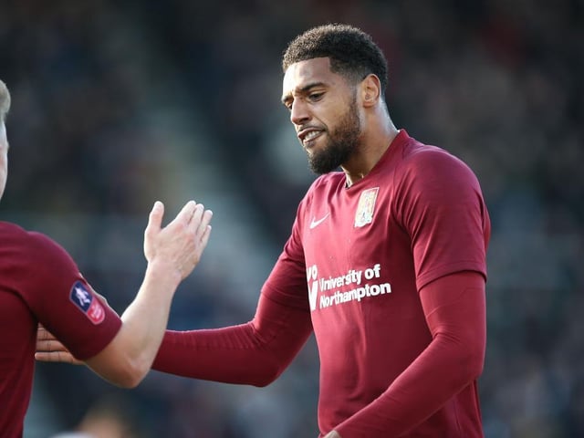 Continues to make up for lost time with his fourth goal in four games. This one owed to an excellent cross but he deserved it for another powerful and hard-working performance up front... 7.5