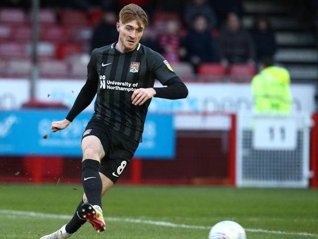 Tried to make things happen but the ball spent too much time flying over his head. His strength is driving forward with the ball at his feet but he never got the chance to do that here... 4.5