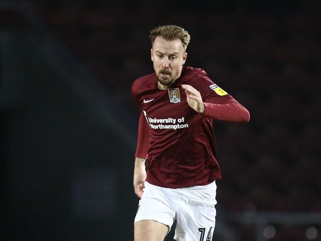 The other half-time substitute won all the plaudits but his positive impact from the bench deserves praise too. Got on the ball plenty and invariably looked for the forward option... 7