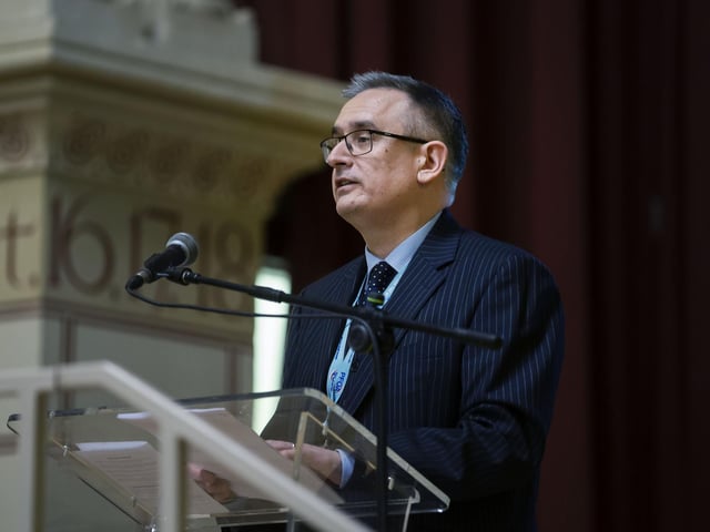 Detective Chief Inspector Dave Lawson at the Holocaust Memorial Day service