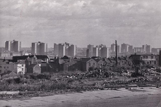 The Leeds skyline in June 1976. Share your memories of life in Leeds's high-rise flats with Andrew Hutchinson via email at: andrew.hutchinson@jpress.co.uk or tweet him - @AndyHutchYPN
