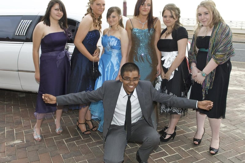 Millfield High School leavers prom 2010.
From Left-Amy Harrison,Rebecca Pilkington, Rebecca Simpson, Natalie Bird, Natalie Theaker, Maxine Thistleton and front, Faham Chowdhury.
Picture By Kevin Walsh
