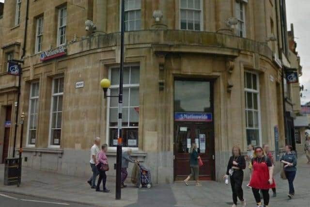 A new cafe is proposed for the ex-Nationwide bank unit in Drapery if the council gives it the go-ahead.