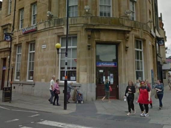 A new cafe is proposed for the ex-Nationwide bank unit in Drapery if the council gives it the go-ahead.