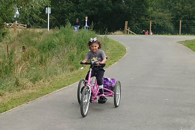 Kelis has completed a 20km challenge.