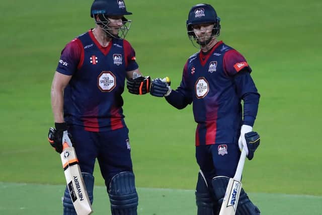 Alex Wakely and Graeme White were batting together at the end as the Steelbacks won in the last over