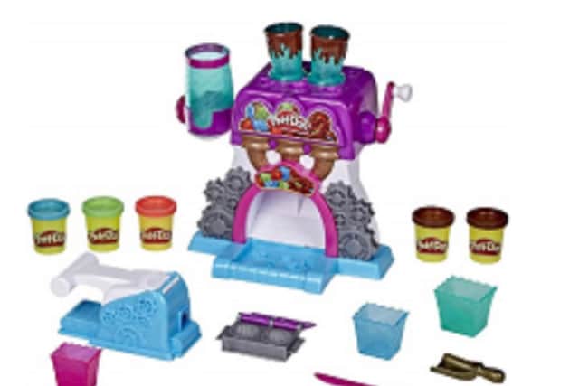Play-Doh Kitchen Creations. Candy Delight Playset. Ages 3 years & up. RRP: £25.99. It’s crazy candy galore with the PLAY-DOH CANDY. This PLAY-DOH CANDY factory is a treat for the imagination as kids create their own silly
gummy bears, pretend candy bars, and play candy cups.