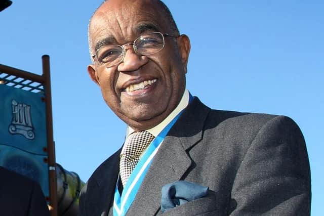 Dr Ahmed Mukhtar