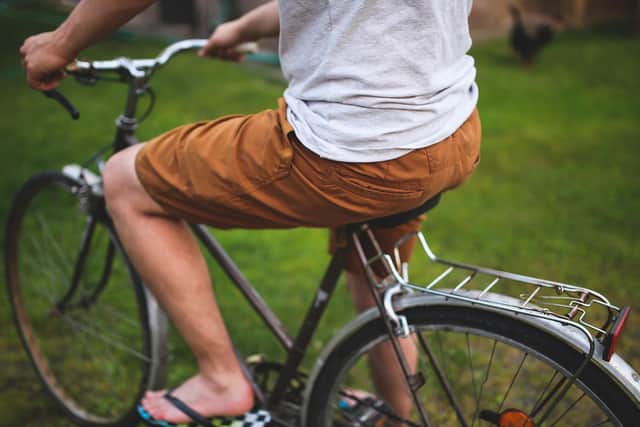A young male cyclist was the victim of an attempted robbery at Kingfisher Lake in Northampton.