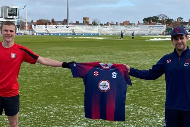 Ben Hope is handed his Steelbacks shirt by Charlie Thurston