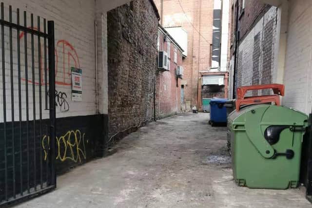 The alleyway has now finally been cleaned by the responsible company, Amor Management Ltd.