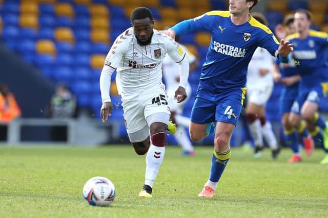 Mark Marshall surges forward. Picture: Pete Norton.