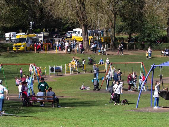 Crowds flocked to Abington Park to enjoy the sunshine today (Tuesday, March 30)