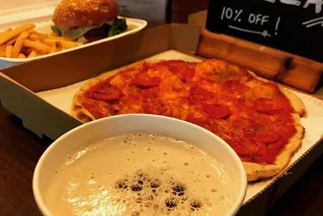 There is now 10% off burgers, beers and pizzas for those ordering a takeaway from The Mailcoach.