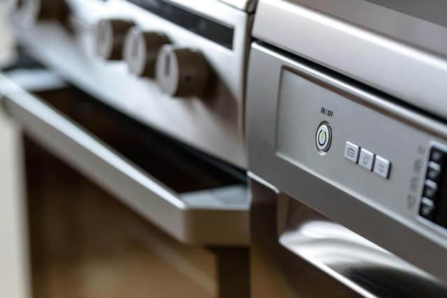 A mum says she is going to struggle to cook properly for her children after her Argos delivery of an oven and a fridge-freezer failed to turn up.