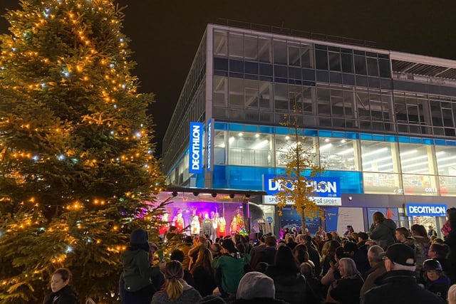 Crawley Christmas Lights switch on. Picture courtesy of Crawley Town Centre BID SUS-211122-121117004