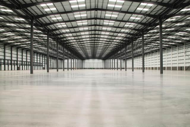 Up to one million square feet across four large units ranging between 157,500 – 315,000 square feet.