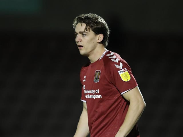 Lots to like about his first-half display. Calm and composed on the ball and some touches of class. Great pick out to tee up Pinnock. Had two chances himself but neither were easy. A stranded figure thereafter... 6.5