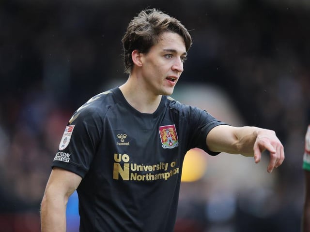 He is not a natural target man so does not thrive off long balls, often getting out-muscled by defenders. There can be no questioning his work ethic though and he'll also have an assist added to his name after getting a faint but important flick on Lubala's cross... 6.5