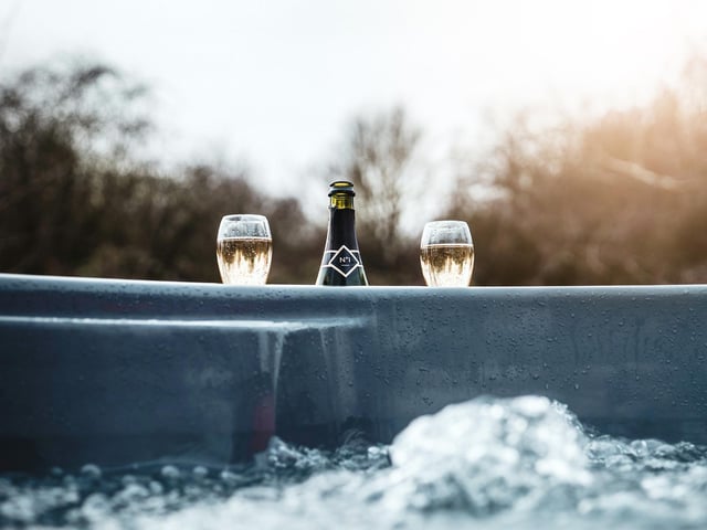 The hot tub is the perfect place to relax in nature and escape from the day-to-day humdrum.