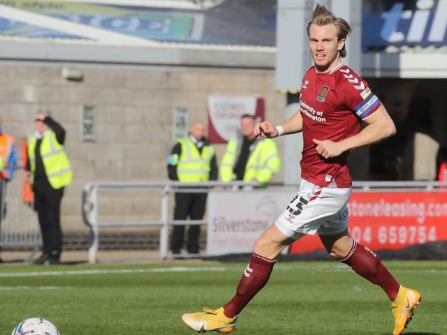 Doesn't have the attacking spark of Ali Koiki, but is defensively solid. Had the measure of his winger for the most part, with Rovers barely creating a chance... 6