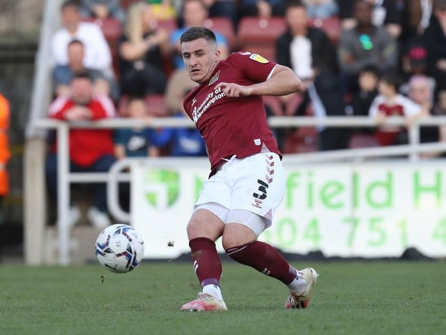 A day for defence over attack and he defended excellently. Blocked Ferguson's goalbound shot and a superb defensive clearance from inside his six-yard box prevented a nervy finish and ensured an 18th clean sheet of the campaign... 7.5