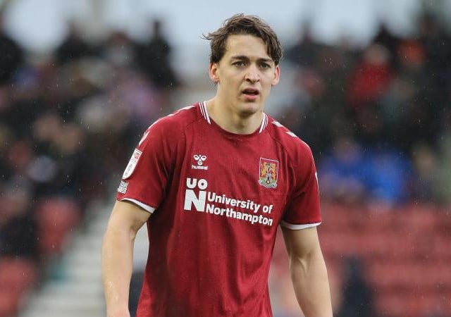 Really good work to slip in Hoskins for the opener and the pair were an effective partnership in the opening 45. Needs to stay on his toes because he faces strong competition for his place with Eppiah and Zimba both back fit and looking lively off the bench... 7