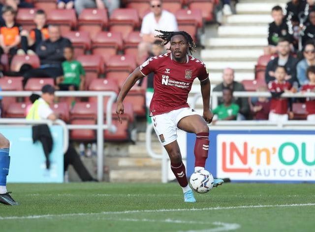 Not the first time he's come off the bench and made a real impact. Such a livewire. Now needs to stay fit and translate that into consistent, 90-minute performances... 6.5