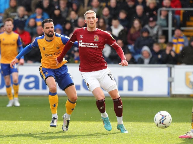 The chief source of creativity again but he was limited in what he could do. Went closer than anyone when his shot cannoned off the underside of the crossbar. Good strike but should have hit the target... 6