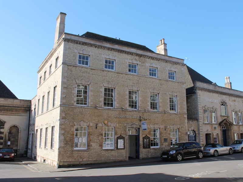 Stamford - The fourth most common place people left the area for was South Kesteven with 351 departures in the year to June 2019. EMN-201013-133050001