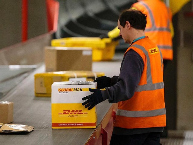 DHL wants to build a new logistics center near Towcester.  Photo: Getty Images, taken in 2014 at a DHL hub in Germany