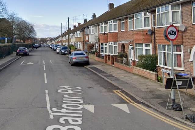 Police are appealing for witnesses who may have seen two men running away after aborting a break-in in Balfour Road