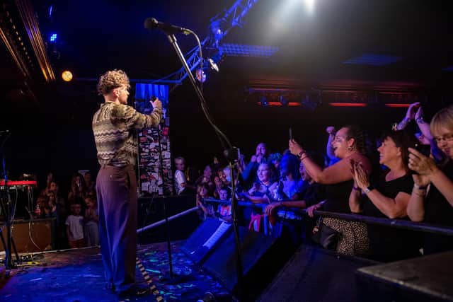 Tom Grennan on stage at Esquires. Photo by David Jackson.