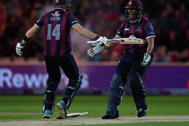 Rob Keogh celebrates with Rory Kleinveldt after hitting the winning runs in the 2016 T20 Blast final