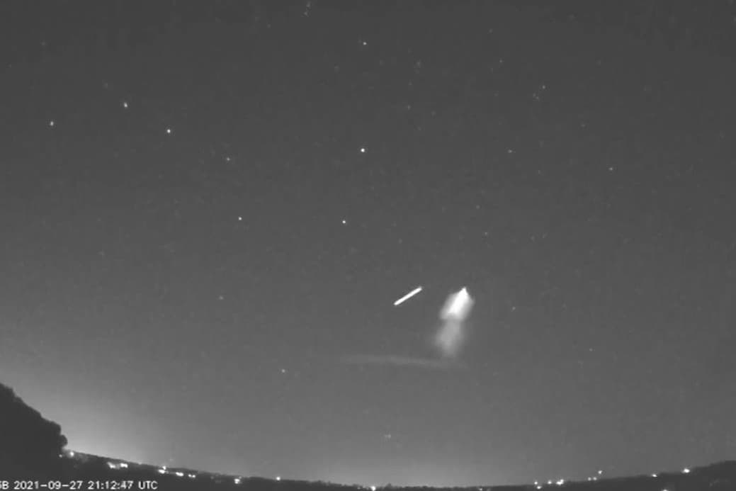 Digital Nighttime Camera Rockets Fireworks over Northamptonshire as stargazers capture rare sight of ...