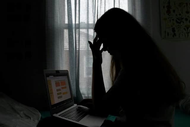Police are warning those using dating apps to avoid becoming victims of 'sextortion'